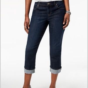 Boyfriend style women’s capris